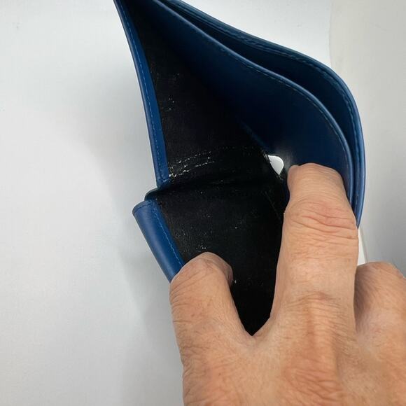 Louis Vuitton Blue Epi Bifold Wallet - Picture 7 of 8